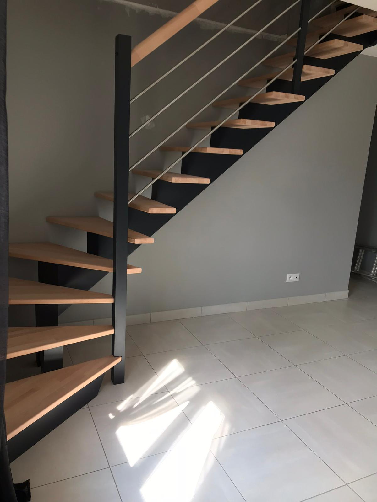 Rampe d'escalier en bois sur mesure — Ben Menuiserie